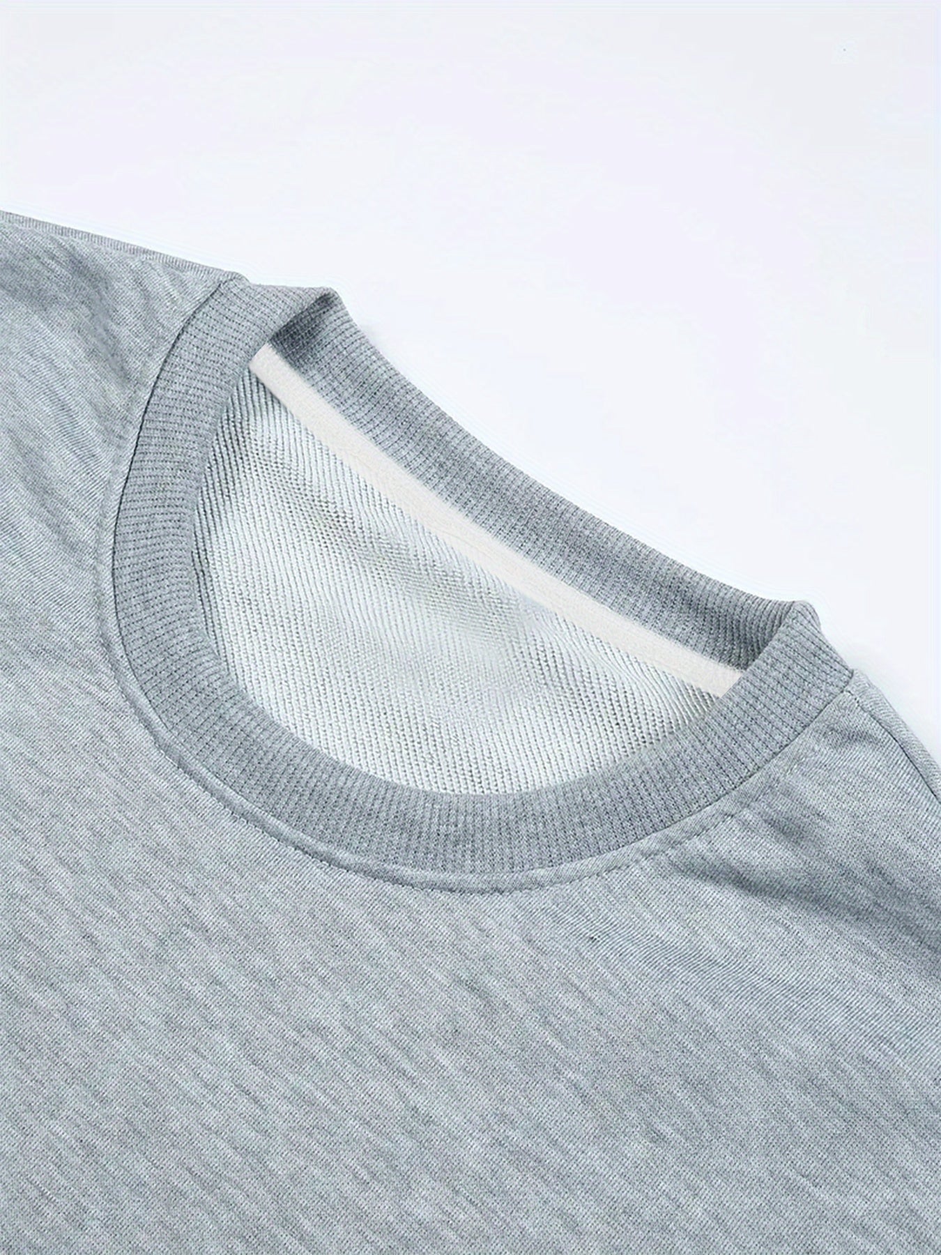 Crew Neck Sweatshirt - Peace Print Vibe